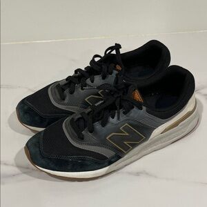 New Balance Men's Deep Navy and Gray Sneakers